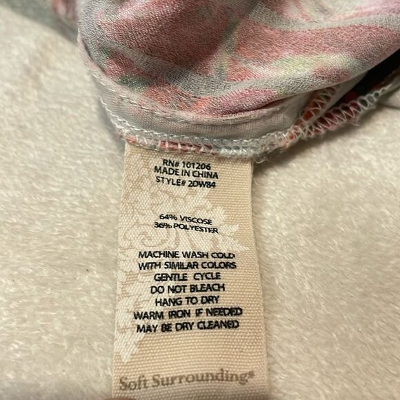 Soft Surroundings- Floral & Stripes Mixed Media Colorful Pleated Blouse- Size M - Picture 7 of 7